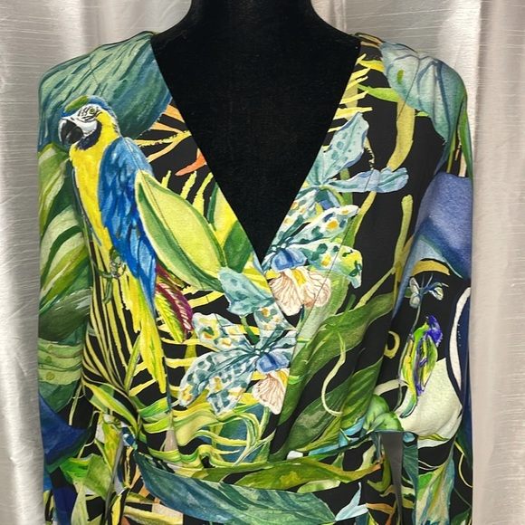 H&M Women’s Small Viscose Tropical Parrot Blue Green Belted Short Kaftan Dress - Picture 1 of 8